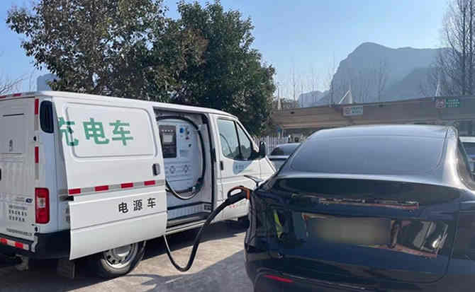 北屯汽车搭电